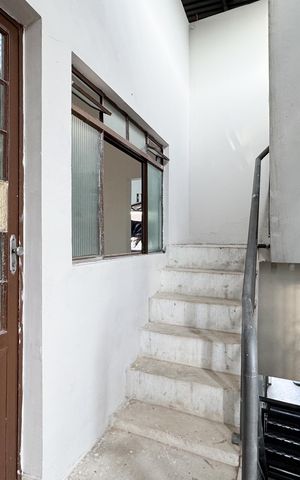 Casa para alugar com 90m², 2 quartos e 1 vaga Casa para alugar com 90m², 2 quartos e 1 vagaHall