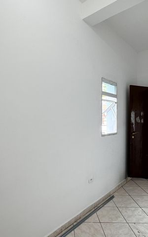 Casa para alugar com 90m², 2 quartos e 1 vaga Casa para alugar com 90m², 2 quartos e 1 vagaQuarto 1