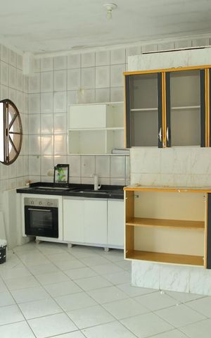 Casa para alugar com 90m², 2 quartos e 1 vagaCozinha 