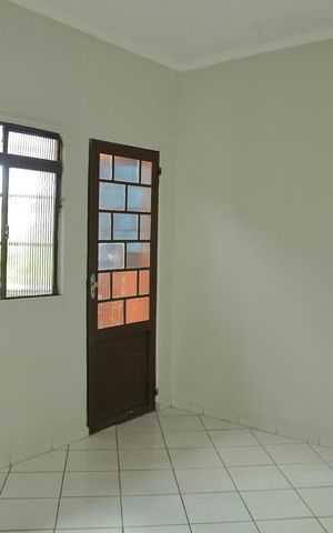 Casa para alugar com 90m², 2 quartos e 1 vagaSala