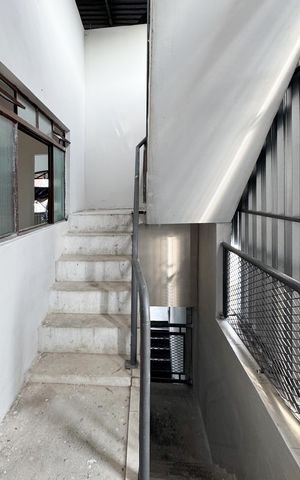 Casa para alugar com 90m², 2 quartos e 1 vaga Casa para alugar com 90m², 2 quartos e 1 vagaHall