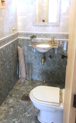 Casa para alugar com 250m², 3 quartos e 5 vagasLavabo