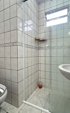 Casa para alugar com 57m², 1 quarto e sem vaga Casa para alugar com 57m², 1 quarto e sem vagaBanheiro