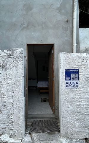 Casa para alugar com 57m², 1 quarto e sem vaga Casa para alugar com 57m², 1 quarto e sem vagaFachada