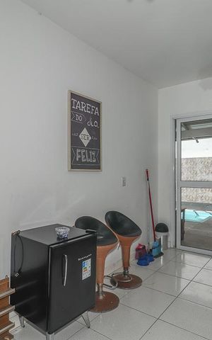 Casa à venda com 84m², 2 quartos e 2 vagasCozinha