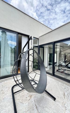 Casa de condomínio à venda com 500m², 4 quartos e 3 vagas