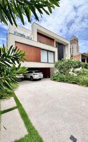 Casa de condomínio à venda com 500m², 4 quartos e 3 vagas