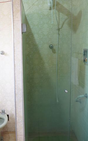 Casa à venda com 300m², 3 quartos e 6 vagasBanheiro 1