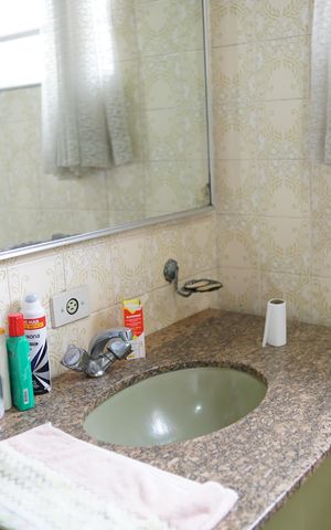 Casa à venda com 300m², 3 quartos e 6 vagasBanheiro 1