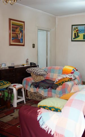 Casa à venda com 300m², 3 quartos e 6 vagasSala
