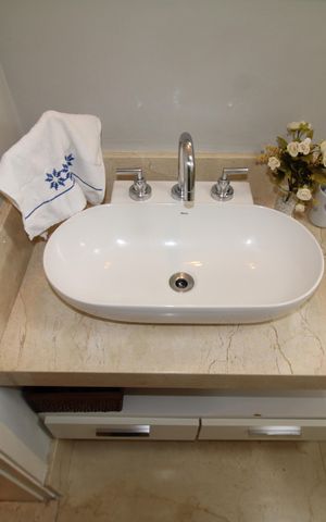 Apartamento à venda com 110m², 3 quartos e 2 vagasBanheiro 1