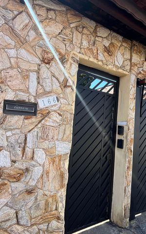 Casa à venda com 66m², 2 quartos e 1 vaga Casa à venda com 66m², 2 quartos e 1 vagaFachada
