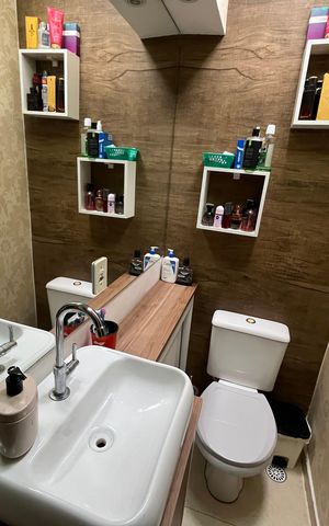 Casa à venda com 66m², 2 quartos e 1 vaga Casa à venda com 66m², 2 quartos e 1 vagaBanheiro 2