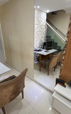 Casa à venda com 66m², 2 quartos e 1 vaga Casa à venda com 66m², 2 quartos e 1 vagaSala