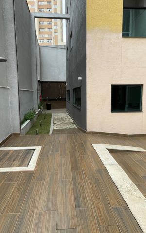 Studio à venda com 30m², 1 quarto e sem vaga Studio à venda com 30m², 1 quarto e sem vagaÁrea comum - Piscina