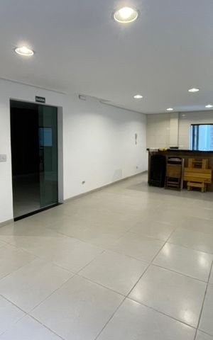 Studio à venda com 30m², 1 quarto e sem vaga Studio à venda com 30m², 1 quarto e sem vagaSalão de Festas