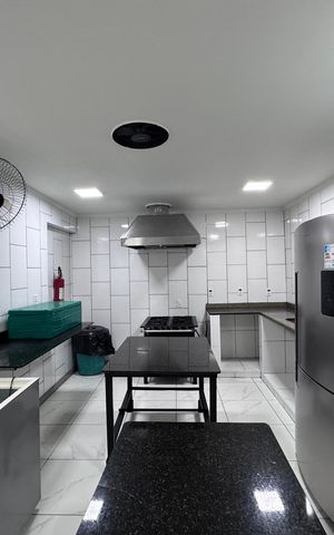 Casa de condomínio à venda com 480m², 3 quartos e 2 vagas Casa de condomínio à venda com 480m², 3 quartos e 2 vagasÁrea comum