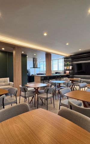 Casa de condomínio à venda com 480m², 3 quartos e 2 vagas Casa de condomínio à venda com 480m², 3 quartos e 2 vagasÁrea comum