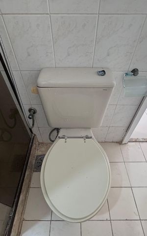 Casa de condomínio à venda com 480m², 3 quartos e 2 vagas Casa de condomínio à venda com 480m², 3 quartos e 2 vagasSuíte 3 - Banheiro