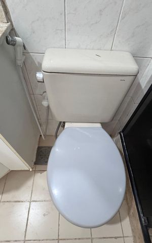 Casa de condomínio à venda com 480m², 3 quartos e 2 vagas Casa de condomínio à venda com 480m², 3 quartos e 2 vagasSuíte 2 - Banheiro