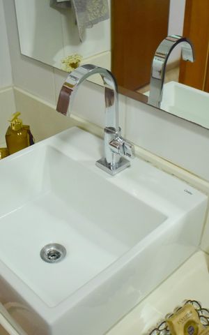 Apartamento para alugar com 340m², 3 quartos e 2 vagasBanheiro