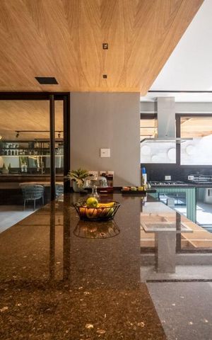 Casa de condomínio à venda com 860m², 3 quartos e 3 vagas