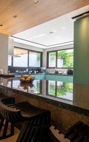 Casa de condomínio à venda com 860m², 3 quartos e 3 vagas