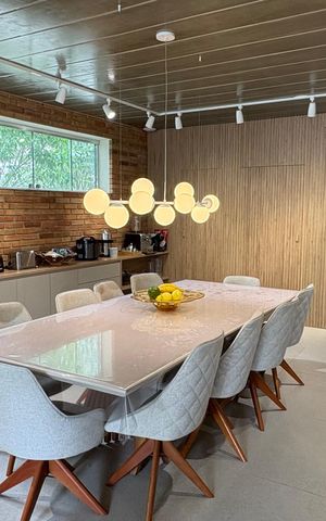 Casa à venda com 360m², 2 quartos e 2 vagas
