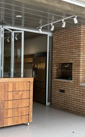 Casa à venda com 360m², 2 quartos e 2 vagas