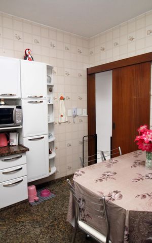 Apartamento à venda com 109m², 3 quartos e 2 vagasCozinha