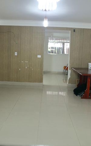 Casa à venda com 189m², 3 quartos e 2 vagasSala