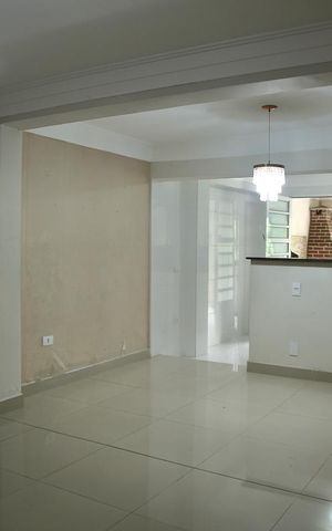 Casa à venda com 189m², 3 quartos e 2 vagasSala