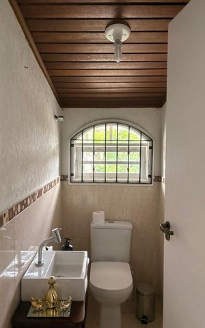 Casa de condomínio para alugar com 790m², 3 quartos e 4 vagas Casa de condomínio para alugar com 790m², 3 quartos e 4 vagasBanheiro