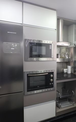 Apartamento à venda com 48m², 2 quartos e 1 vagaCozinha e Área de Serviço