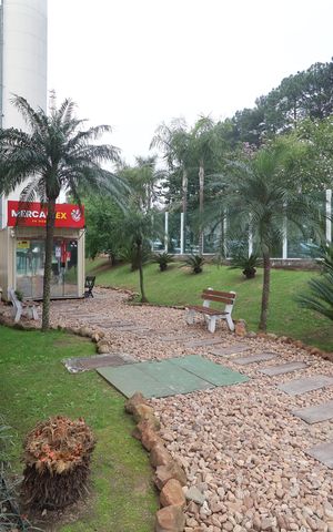 Apartamento à venda com 48m², 2 quartos e 1 vagaMercado