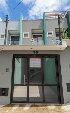 Casa à venda com 124m², 3 quartos e 2 vagasFachada