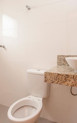 Casa à venda com 124m², 3 quartos e 2 vagasBanheiro da Suíte