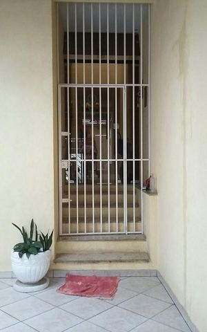 Casa à venda com 100m², 3 quartos e 1 vaga Casa à venda com 100m², 3 quartos e 1 vagaÁrea externa