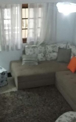 Casa à venda com 100m², 3 quartos e 1 vaga Casa à venda com 100m², 3 quartos e 1 vagaSala