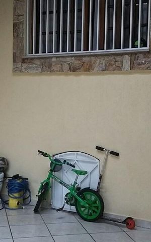 Casa à venda com 100m², 3 quartos e 1 vaga Casa à venda com 100m², 3 quartos e 1 vagaÁrea externa
