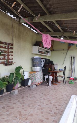 Casa à venda com 240m², 2 quartos e 2 vagasÁrea de Serviço