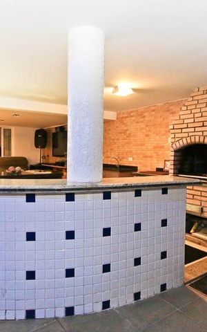 Casa à venda com 450m², 4 quartos e 3 vagas