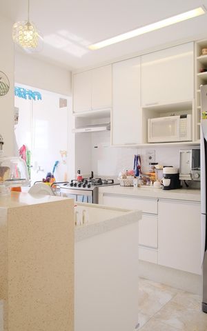 Apartamento à venda com 84m², 2 quartos e 2 vagasCozinha e Área de Serviço