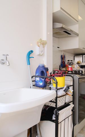 Apartamento à venda com 84m², 2 quartos e 2 vagasCozinha e Área de Serviço