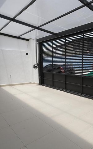 Casa à venda com 147m², 3 quartos e 2 vagas Casa à venda com 147m², 3 quartos e 2 vagasGaragem