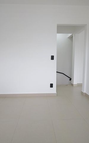Casa à venda com 147m², 3 quartos e 2 vagas Casa à venda com 147m², 3 quartos e 2 vagasQuarto 3