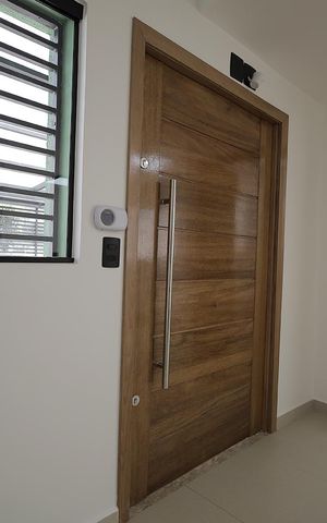 Casa à venda com 147m², 3 quartos e 2 vagas Casa à venda com 147m², 3 quartos e 2 vagasSala