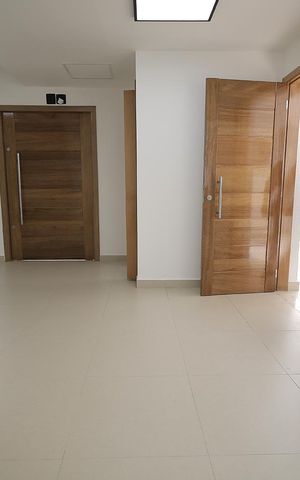 Casa à venda com 147m², 3 quartos e 2 vagas Casa à venda com 147m², 3 quartos e 2 vagasCozinha