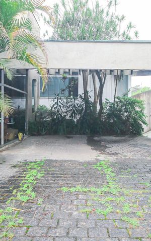 Casa à venda com 776m², 5 quartos e 4 vagasGaragem