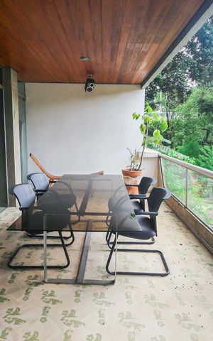 Casa à venda com 776m², 5 quartos e 4 vagasCopa